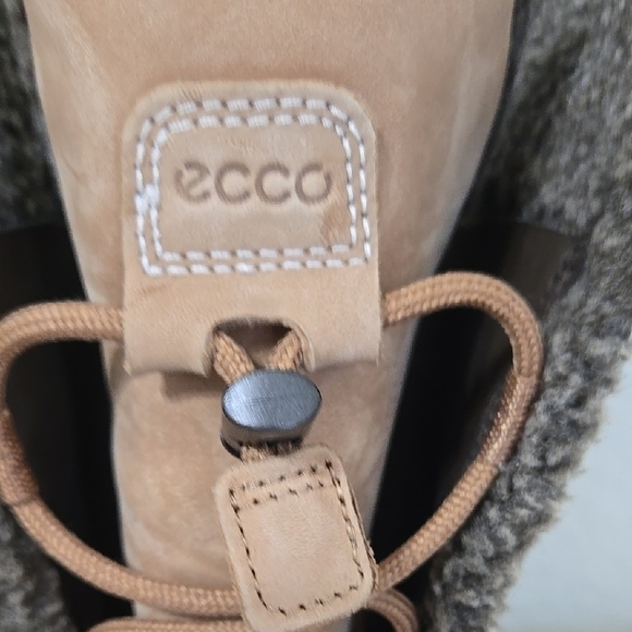 Ecco Tan Winter & Rain Boots with Lace-Up Design Size 10 - Picture 9 of 10
